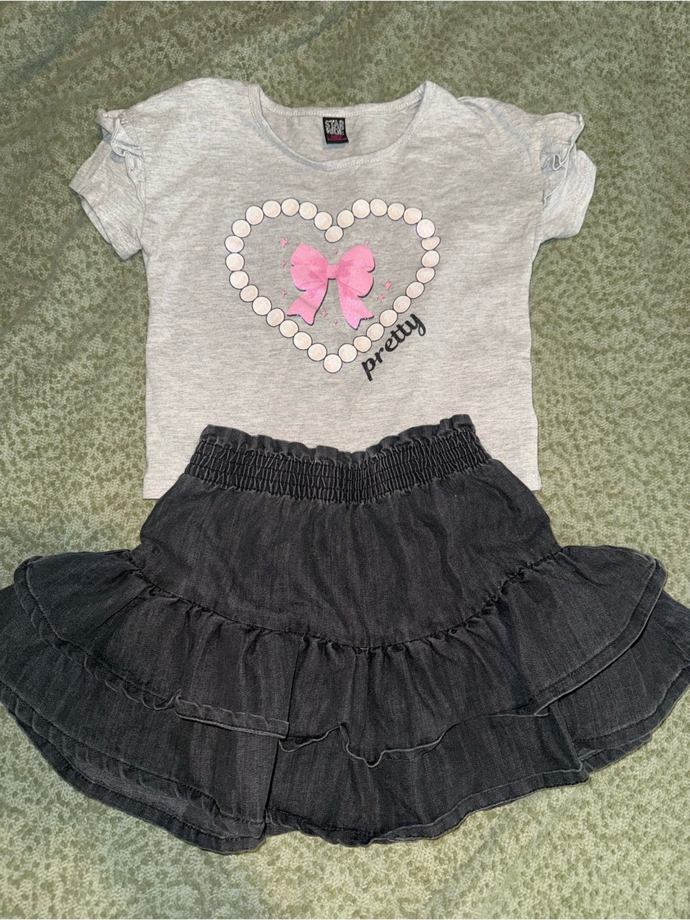 H&M Gray Tee with Pink Bow Heart and Black Tiered Skirt